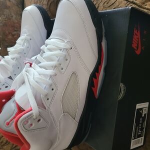 Jordan 5 Fire Red